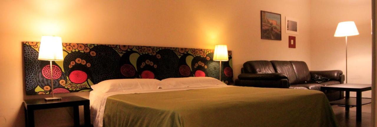 B&B Metropolis Livorno Buitenkant foto