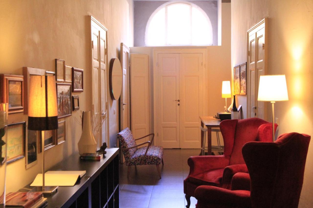 B&B Metropolis Livorno Buitenkant foto