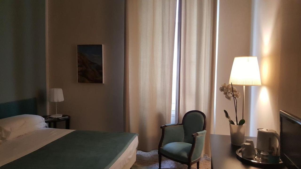 B&B Metropolis Livorno Buitenkant foto