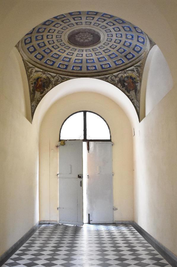 B&B Metropolis Livorno Buitenkant foto